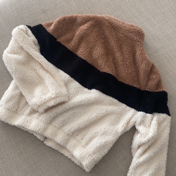 Soft Zip-Up Jacket - Picture 4 of 4